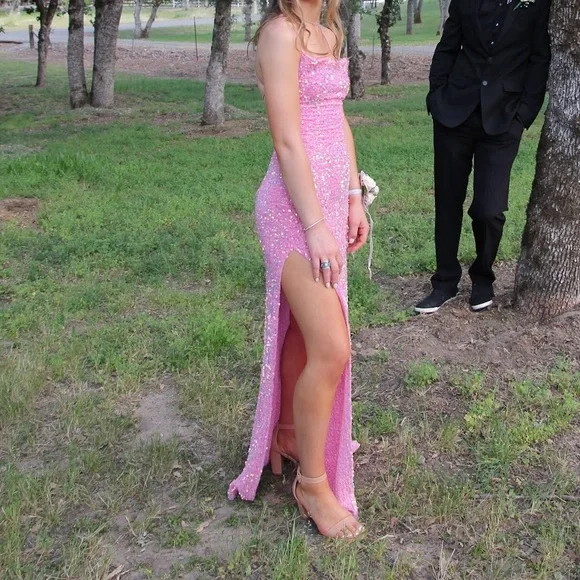 prom dresses twilight Mac Duggal Floral Embellished Sleeveless Plunge Neck Gown - Rose Pink